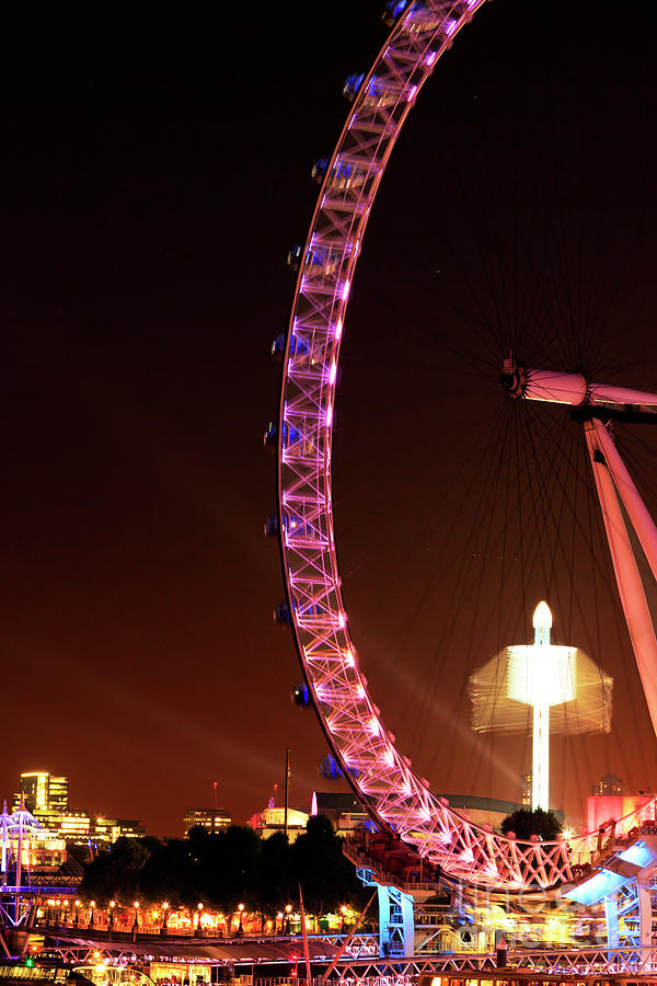 London Eye Night Rides Photograph by John Rizzuto