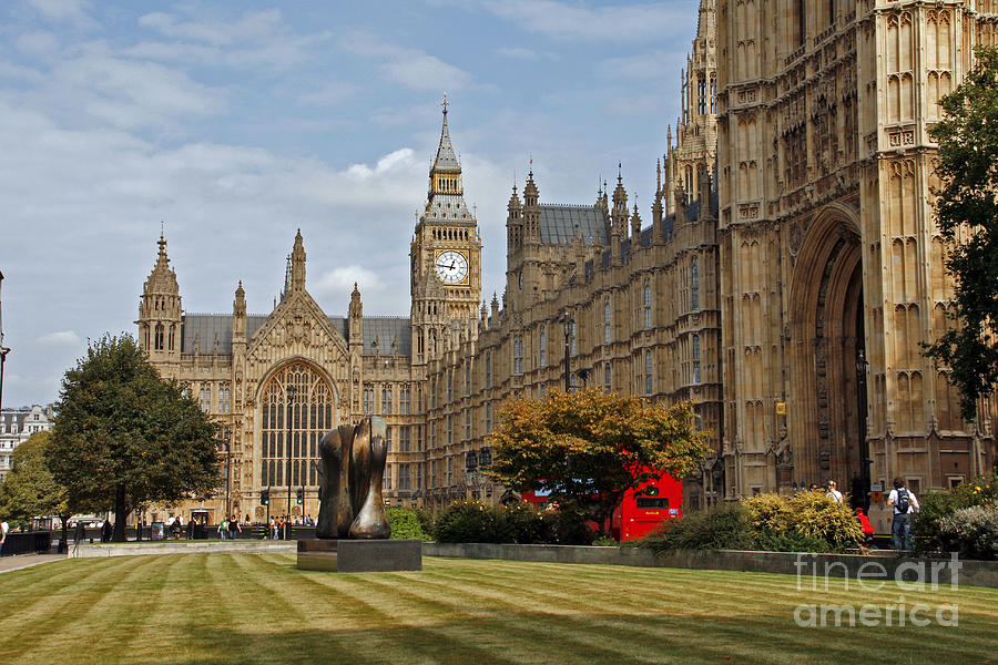 London Photograph - London Parlament View. Great Britain by Rita Kapitulski