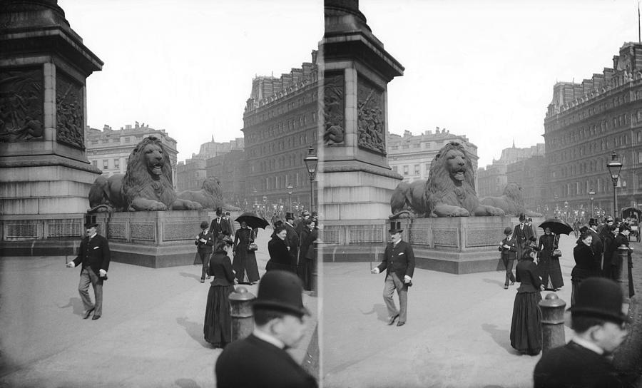 London Stroll Photograph by London Stereoscopic Company