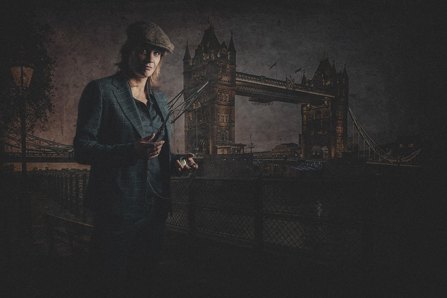 Portrait Photograph - London Underground by Gno