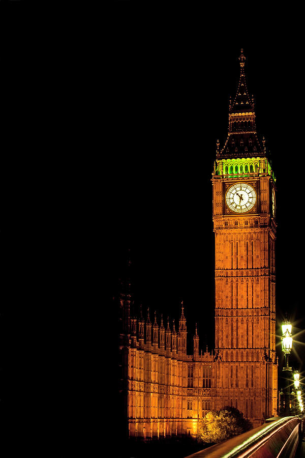 London S Big Ben At Night Photograph By Kamil Swiatek