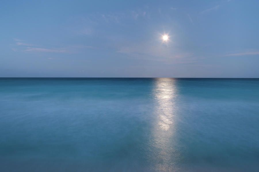 Long Exposure Of Ocean And Moon Photograph by Edgardo Contreras