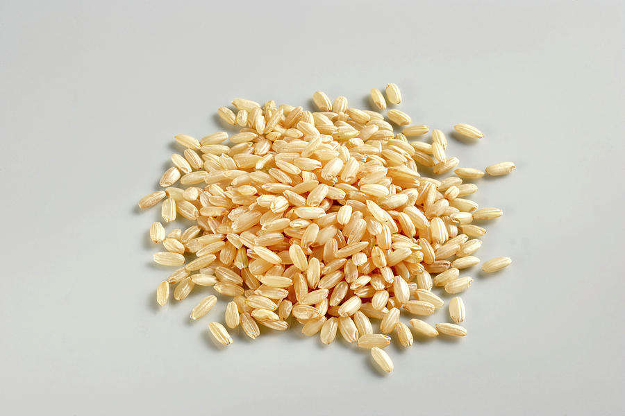 Long-grain Natural Rice Photograph by Teubner Foodfoto