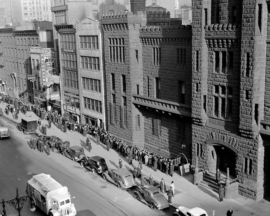 Long Line Of Women Who Waited Patiently Photograph by New York Daily News Archive