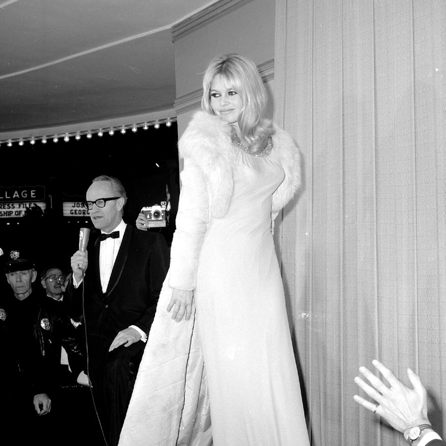 Looking Tres Chic, Brigitte Bardot Photograph by New York Daily News Archive