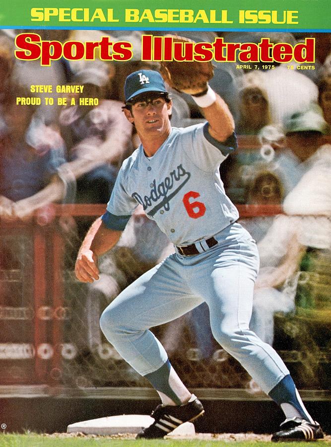 Los Angeles Dodgers Steve Garvey... Sports Illustrated Cover Photograph by Sports Illustrated