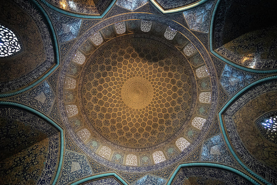Lotfullah Mosque, Esfahan, Iran Photograph by Kamran Ali
