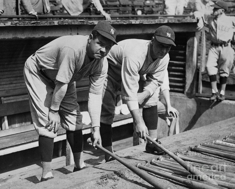 Lou Gehrig And Babe Ruth Choosing Photograph by Bettmann