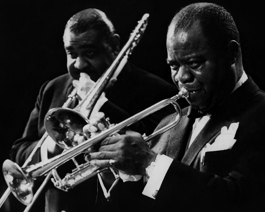 Louis Armstrong Photograph - Louis Armstong Performing by Globe Photos