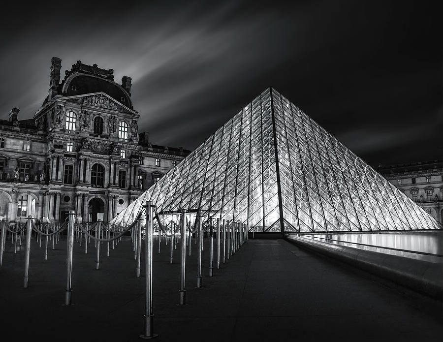 Louvre Photograph - Louvre At Night by Catherine W.