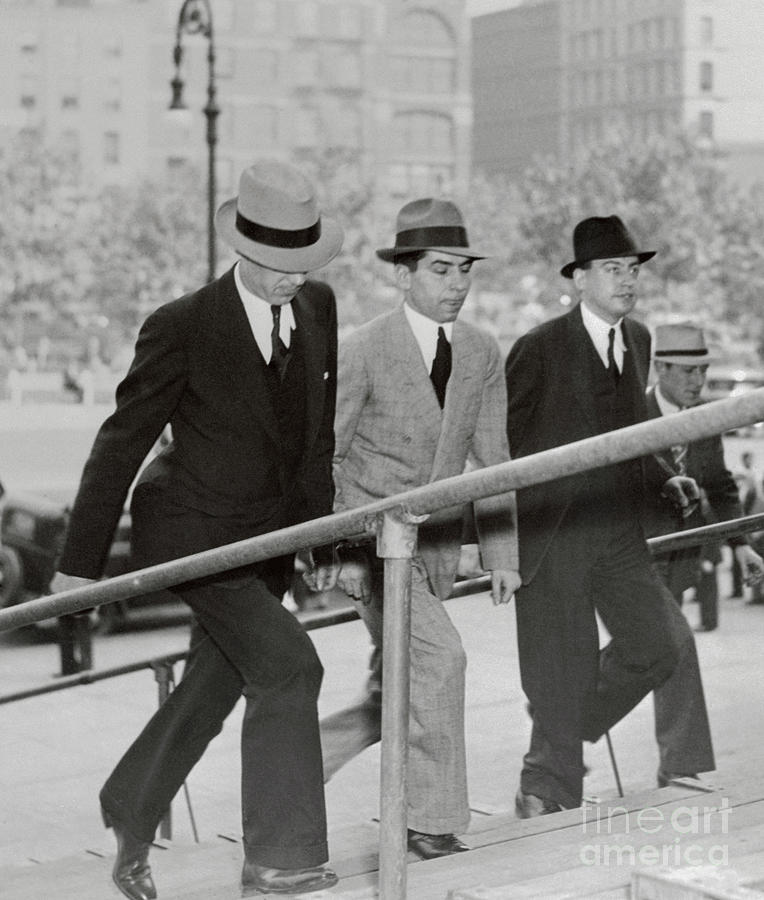 Lucky Luciano Arriving At Supreme Court Photograph by Bettmann