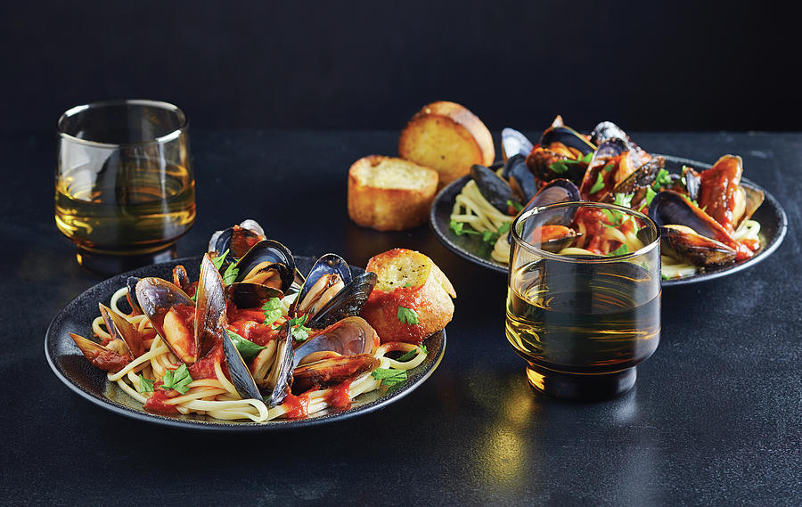 Lunguine with mussels Photograph by Cuisine at Home