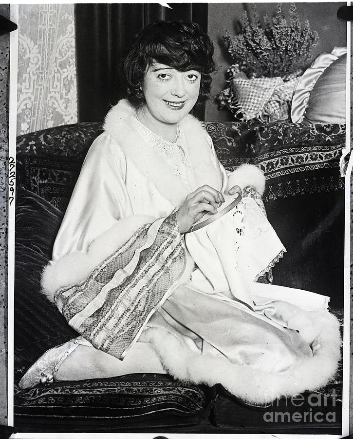 Mabel Normand Sewing Some Craftwork Photograph by Bettmann