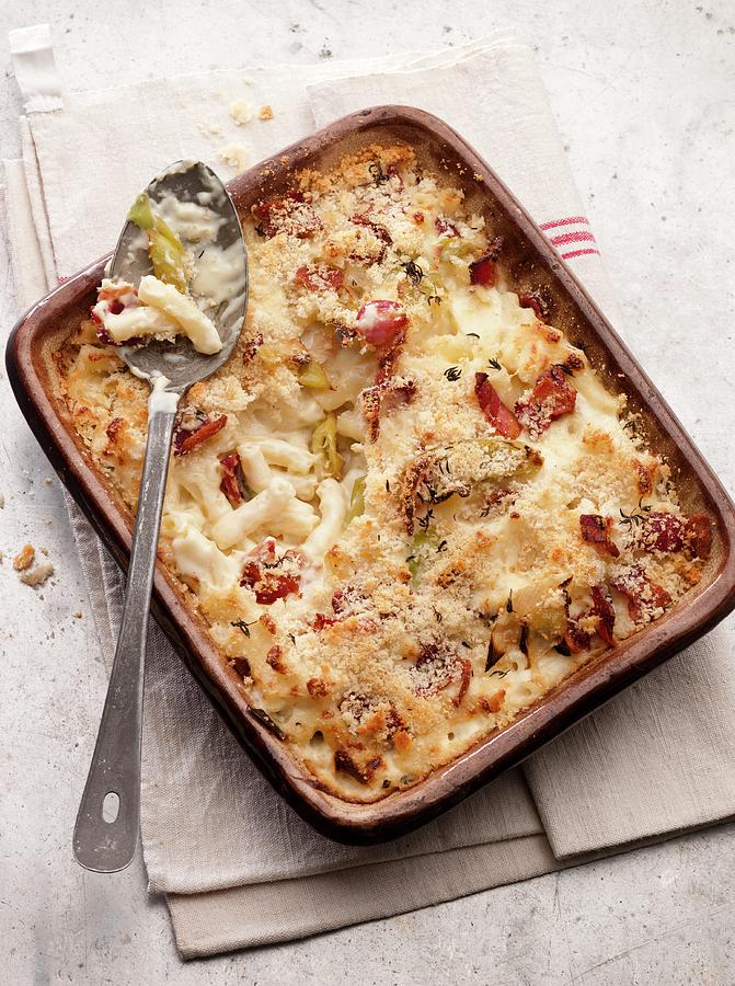 Macaroni Cheese In A Lasagne Dish Photograph by Lingwood, William