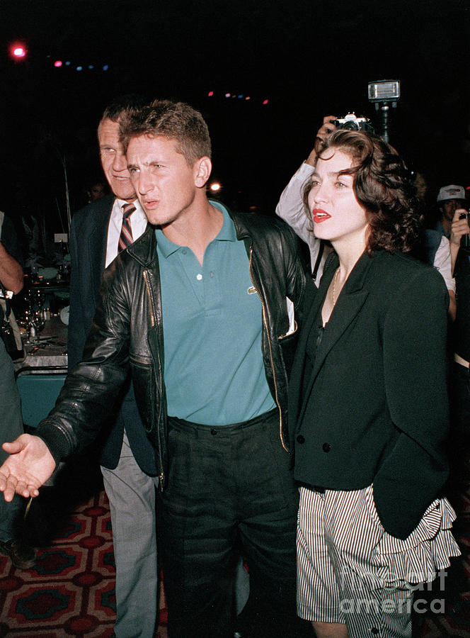 Sean Penn Photograph - Madonna With Husband Sean Penn by Bettmann