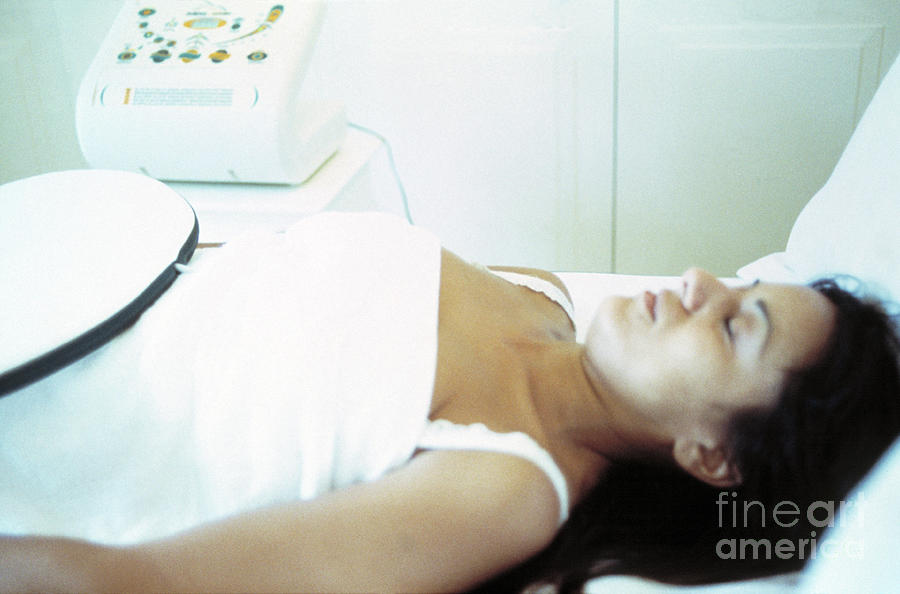 Magnetic Resonance Therapy Photograph by Annabella Bluesky/margie Finchell/science Photo Library