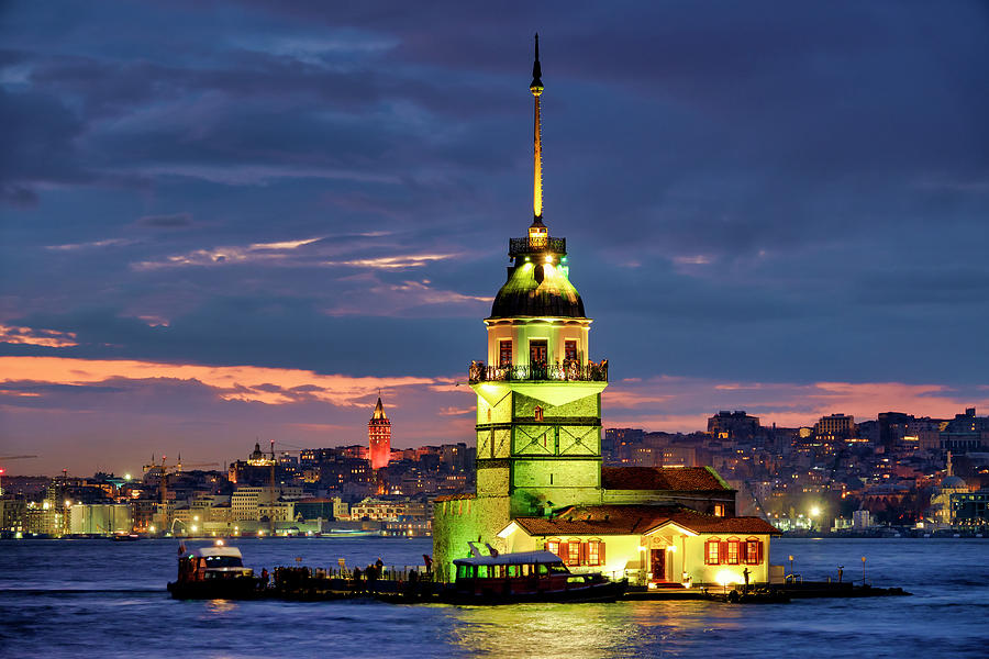 Maiden's Tower by Fabrizio Troiani Maiden's Tower by Fabrizio Troiani