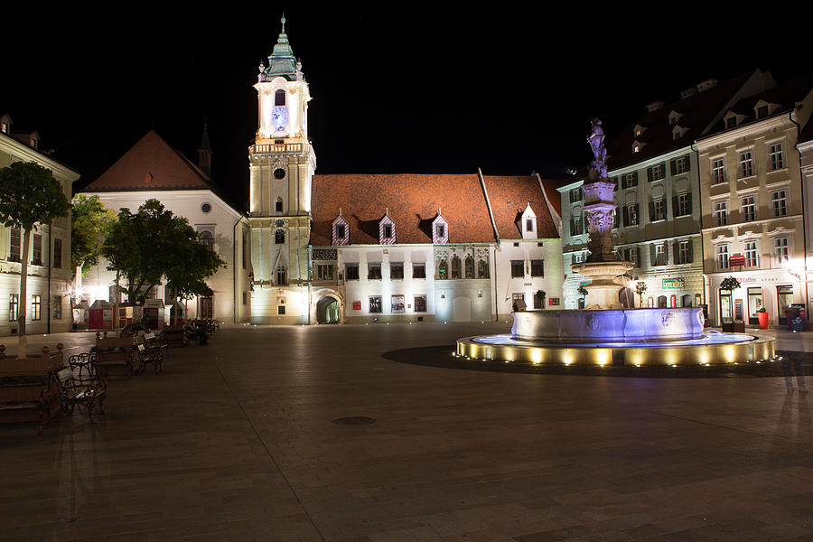 Fountain Digital Art - Main Square At Night With Town Hall, Bratislava, Slovakia by Tim E White