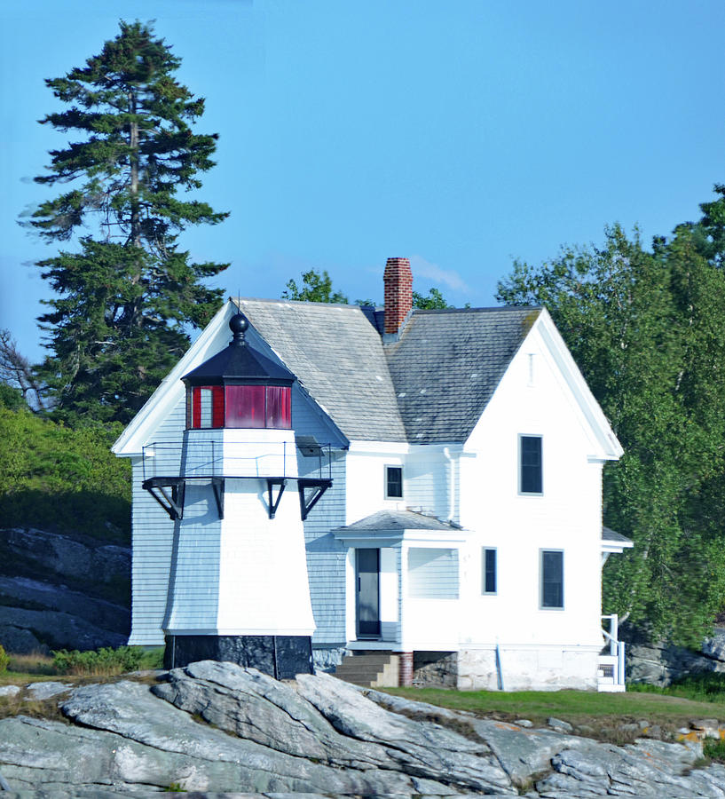 Maine Lighthouse Photograph by Carla Parris