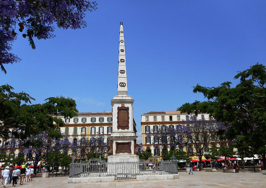 Malaga Statues 4 Photograph by Ron Kandt - Fine Art America