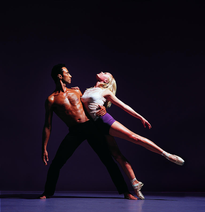 Male Ballet Dancer Holding Female Dancer Photograph By Chris Nash 