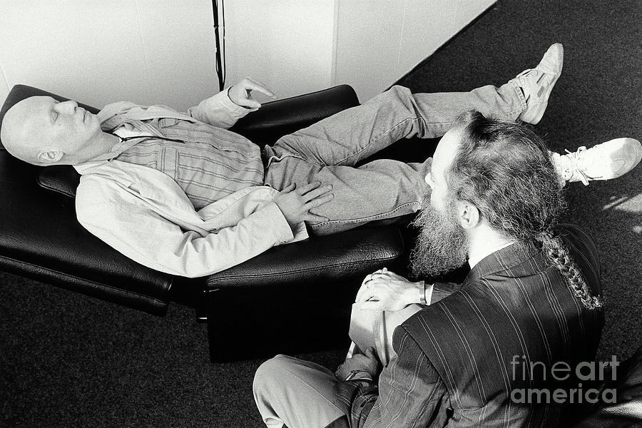 Male Patient Undergoing Hypnotherapy Photograph by Horacio Sormani/science Photo Library