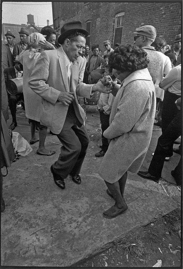 Chicago Photograph - Man And Woman Dancing On Peoria Street by Chicago History Museum