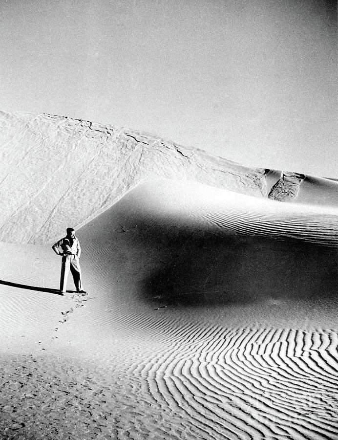 Man In The Desert, Set Of The Film Courier Sud, Southern Carrier, 1936 ...