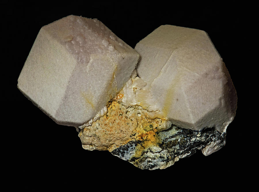 Manganoan Calcite Photograph by Millard H. Sharp