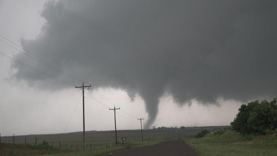 Mangum Oklahoma Tornado 005 Photograph by Dale Kaminski