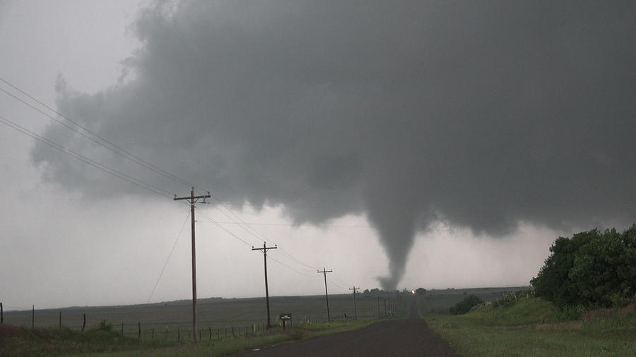 Mangum Oklahoma Tornado 006 Photograph by Dale Kaminski