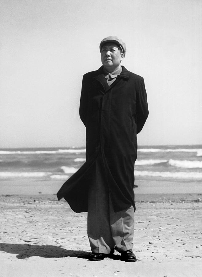 Mao Tse Toung Photograph by Keystone-france