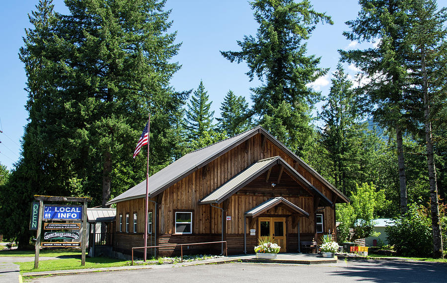 Maple Falls Visitors Center Photograph by Tom Cochran