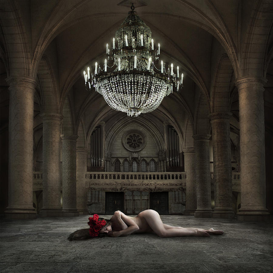 Nude Photograph - Maria Magdalena by Elyzaly