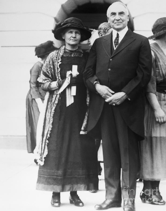 Marie Curie And President Warren G Photograph by Bettmann