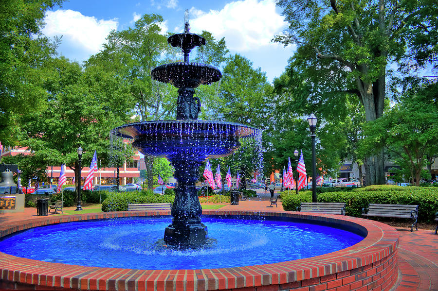 Marietta Square Fountain Photograph by Mark Chandler - Pixels