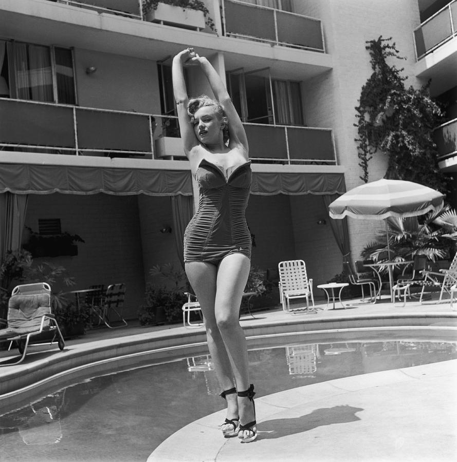 Marilyn By The Pool Photograph by Archive Photos