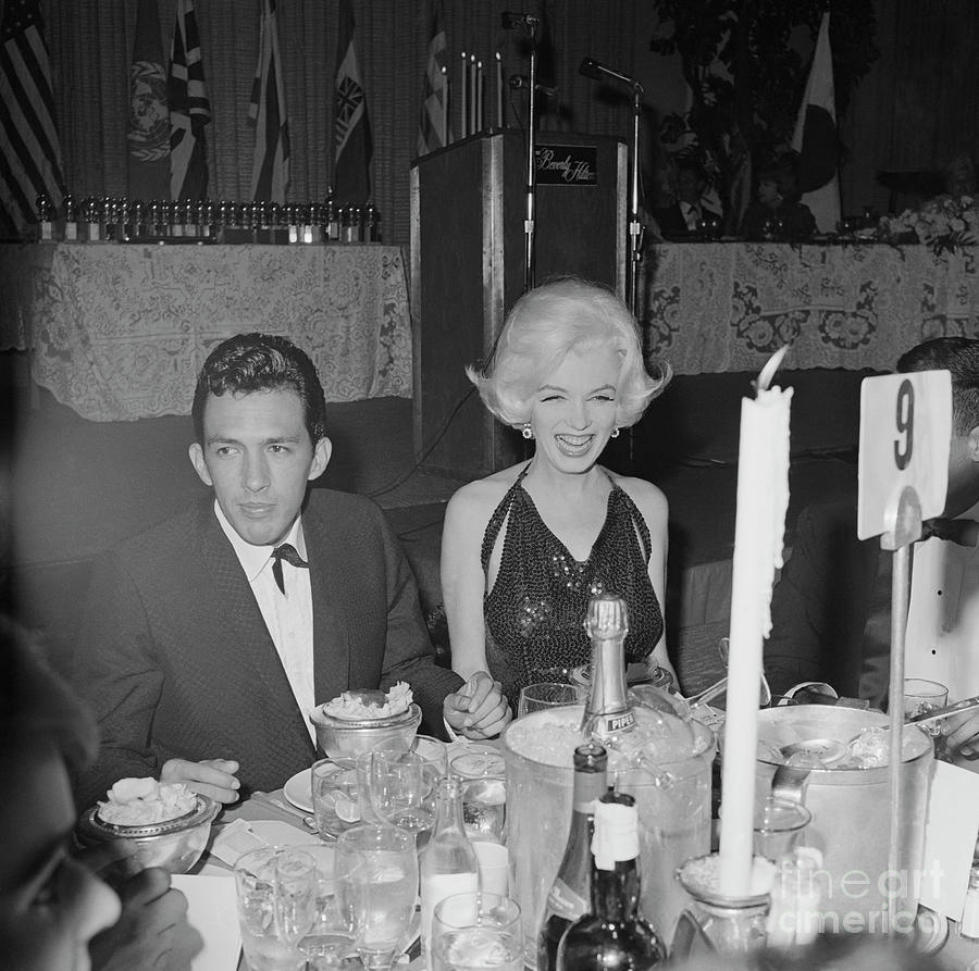Marilyn Monroe At Golden Globe Awards Photograph by Bettmann