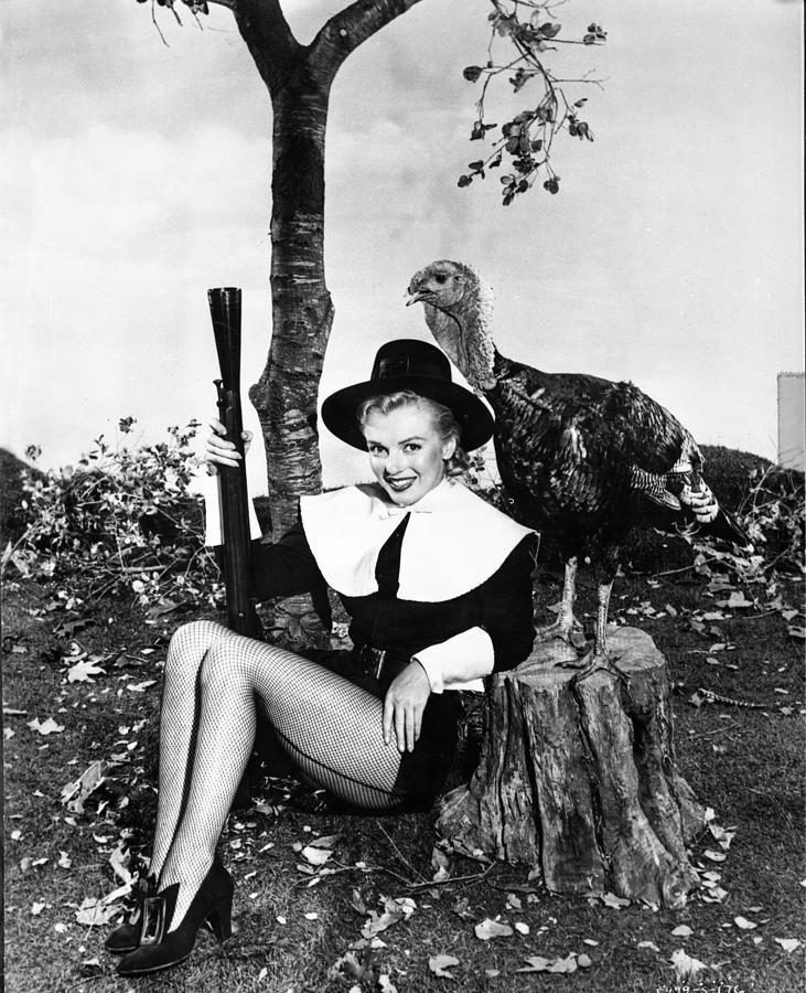 Marilyn Monroe Dressed As A Pilgrim For Thanksgiving Photograph by ...