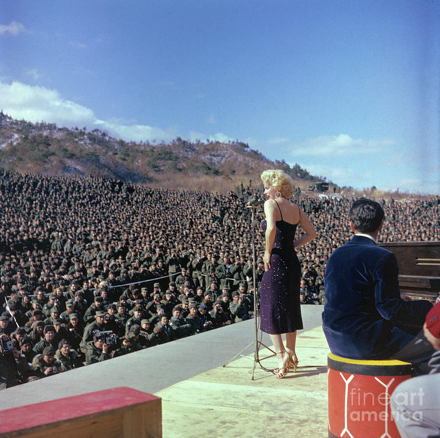 Marilyn Monroe On Stage In Front Photograph by Bettmann