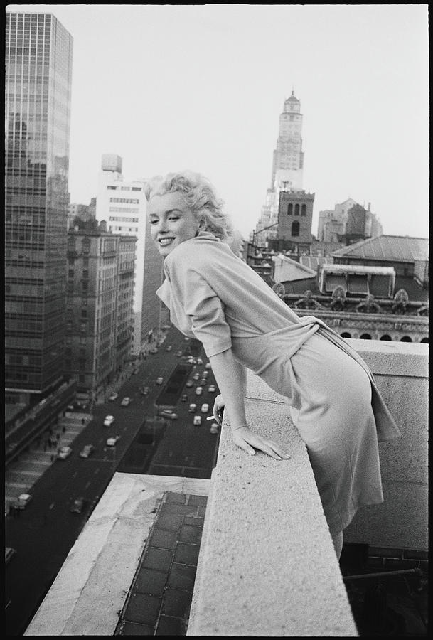 Marilyn On The Roof Photograph by Michael Ochs Archives