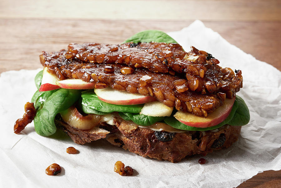 Marinated Lupini Bean Tempeh Open-faced Sandwich With Sliced Apple, Spinach And Grilled Onions Photograph by Flashlight Studio