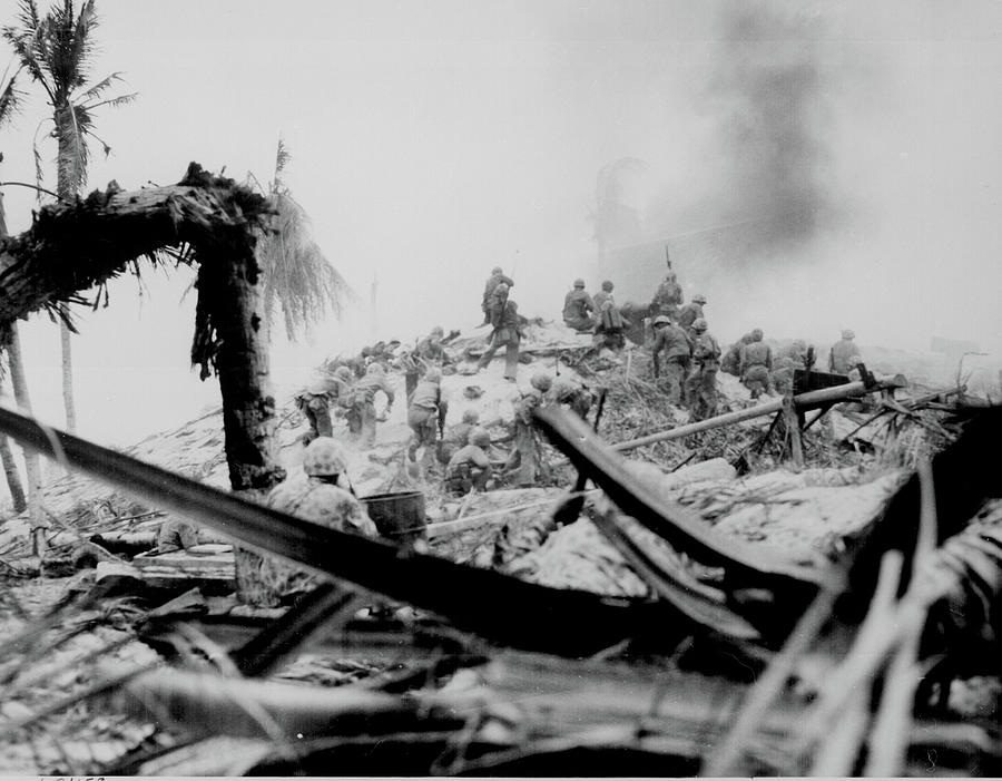 Marines Storm Tarawa Painting by Marines Storm Tarawa Painting by