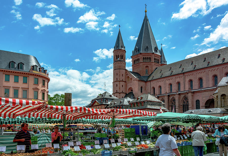 Market Day in Mainz, Germany Photograph by Marcy Wielfaert