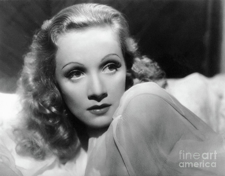 Marlene Dietrich Photograph by Bettmann