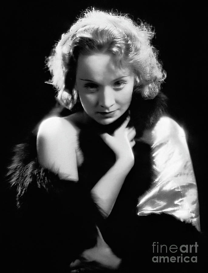 Marlene Dietrich In Dishonored 1931 Photograph By European School Pixels