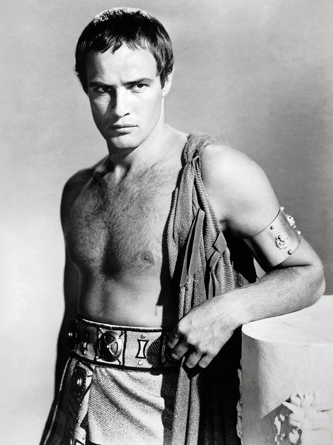 Hollywood Photograph - Marlon Brando As Julias Caesar by Globe Photos