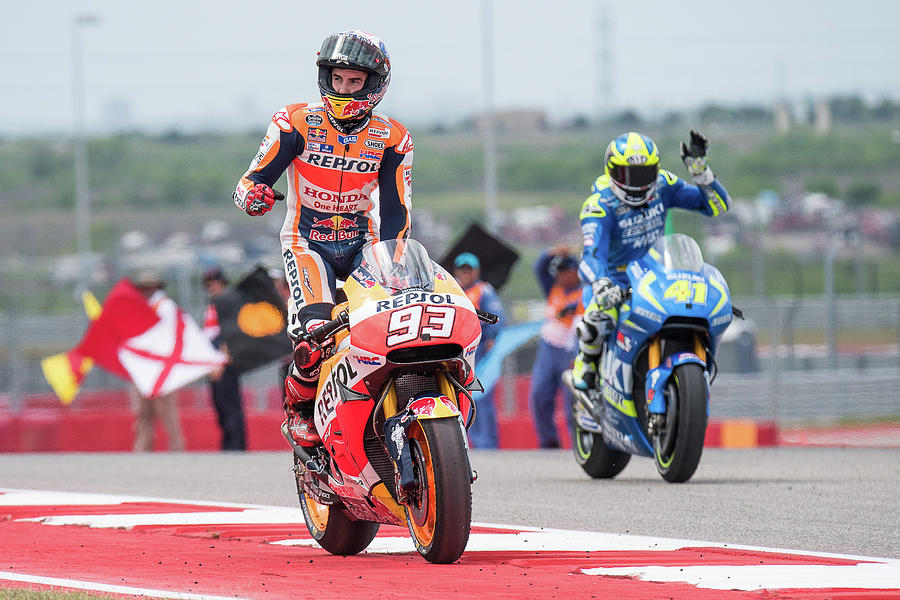 Marquez Victory Lap Photograph by Dave Wilson