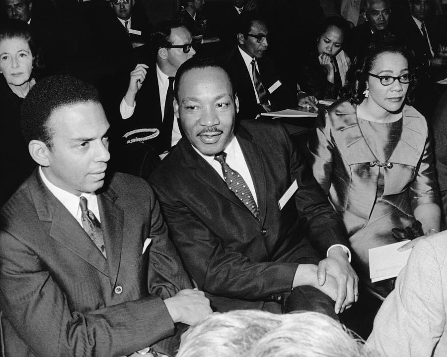 Martin Luther King Jr. Sitting With Coretta Scott King Photograph by ...