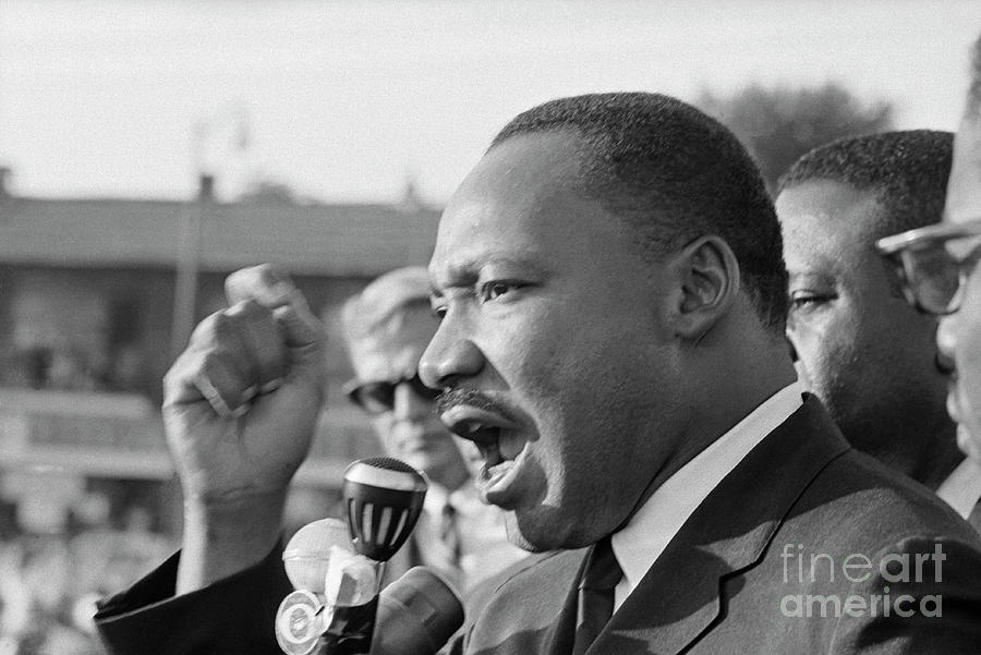 Martin Luther King Speaking In Cleveland Photograph by Bettmann